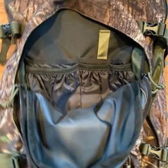 Kelty Grizzly 3000 Internal Frame Backpack With Orange Rain Gear Cover USA Made - Picture 6 of 10